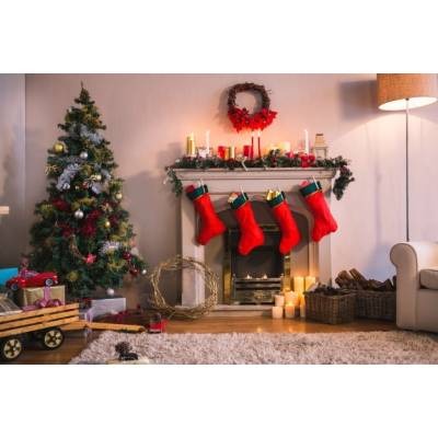 11 idei festive ca să împodobești un șemineu de Crăciun