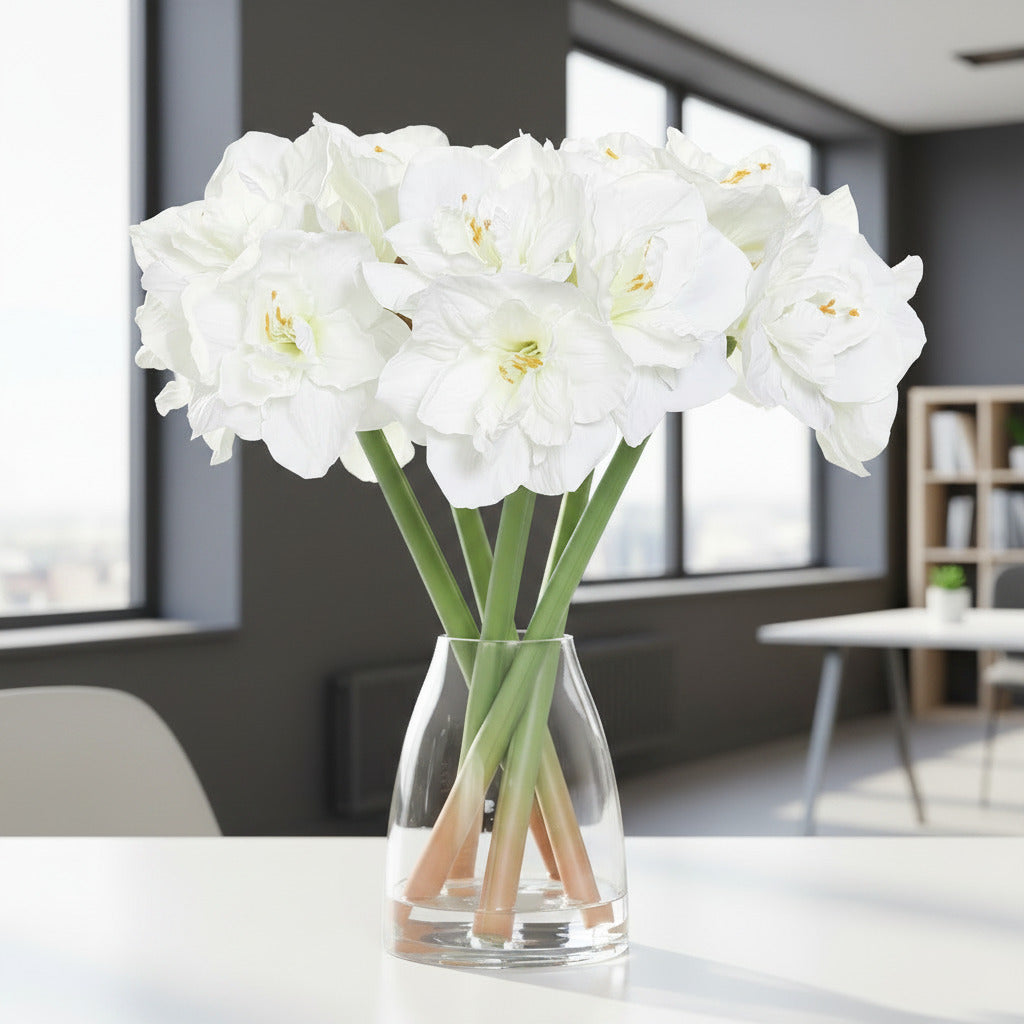 Aranjament premium cu Amaryllis alb in vaza de sticla cu apa artificiala, 50 cm