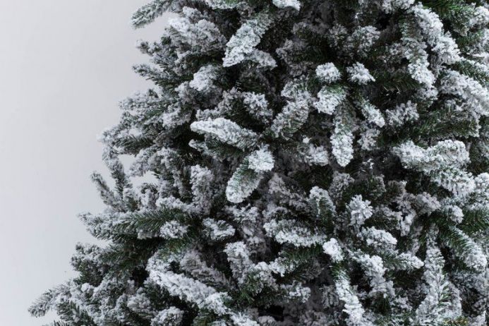Brad artificial Flock Tree Deluxe 300 cm
