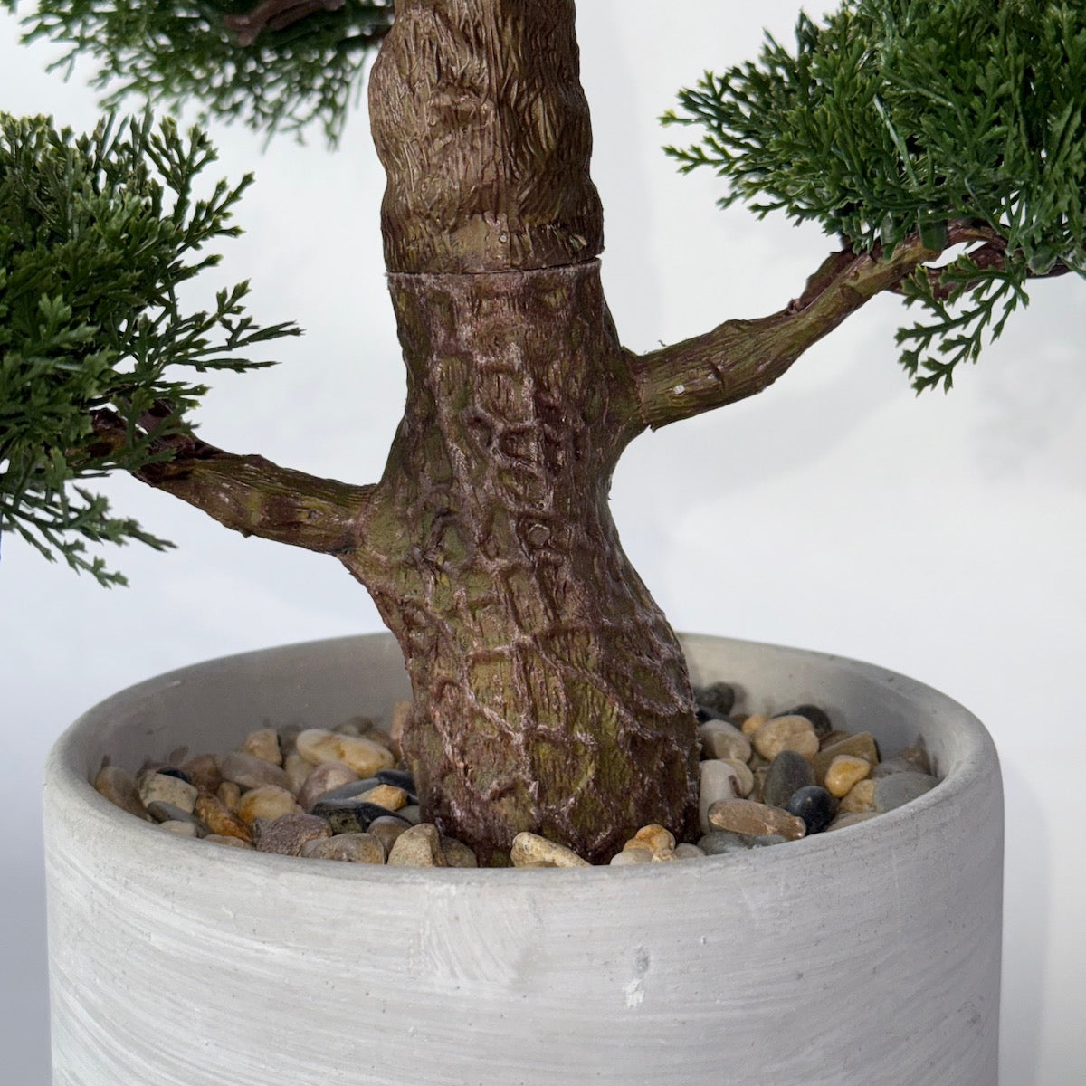 Bonsai artificial ienupar, in vas ceramic gri, 48 cm