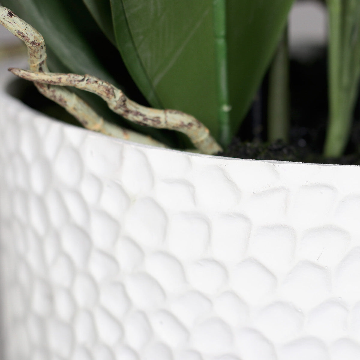 Aranjament cu orhidee artificiala alba si iarba in vas ceramic, 120 cm