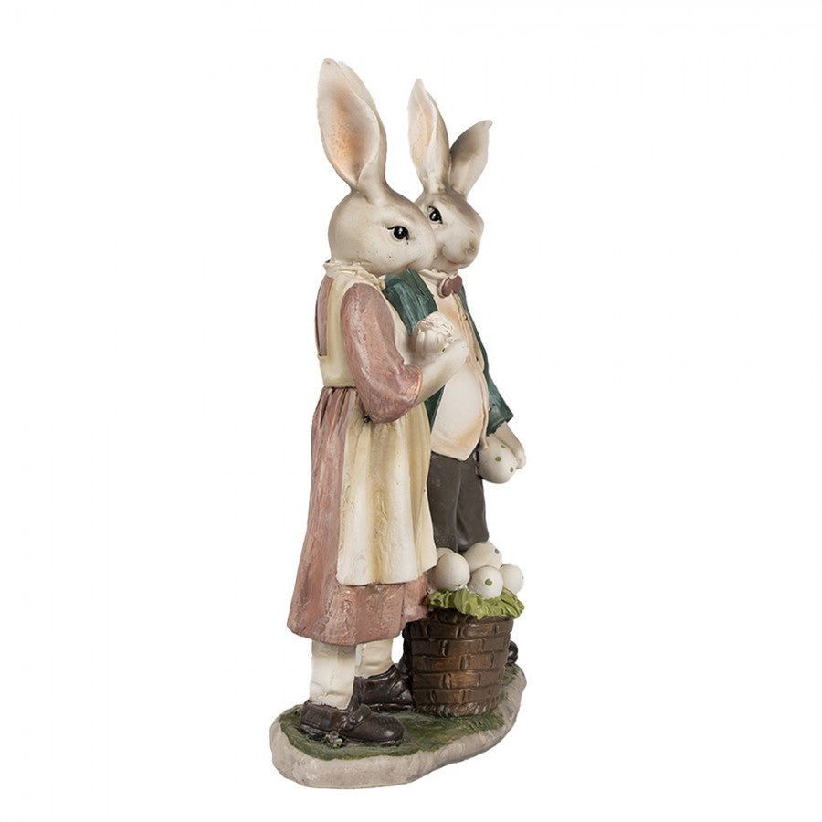 Decoratiune Pasti pereche de iepurasi in costume rustice 26 cm