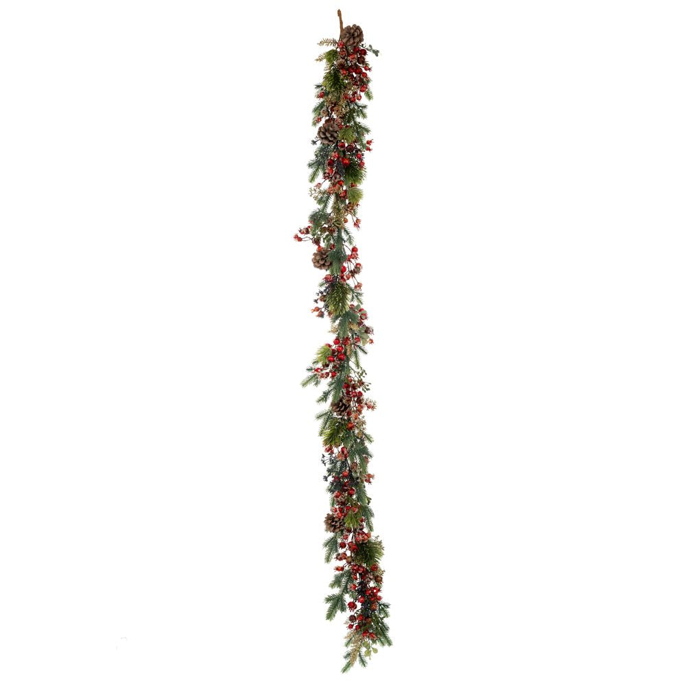 Ghirlanda brad artificial verde cu conuri si merisoare rosii pentru decor de Craciun