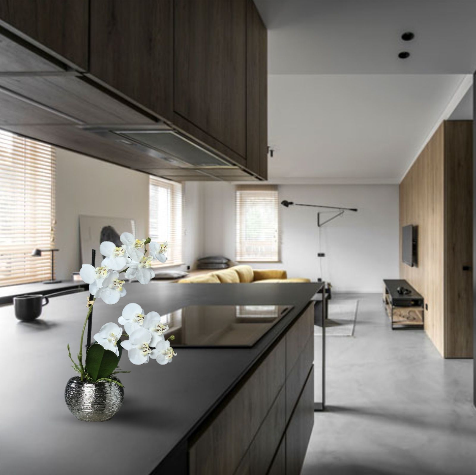 Orhidee artificiala Phalaenopsis alba cu aspect 100% natural in vas ceramic, 30 cm