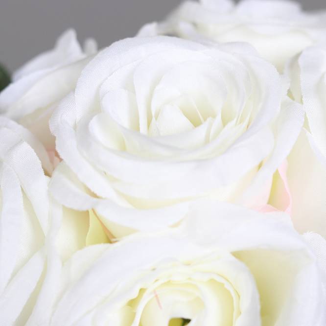 Buchet de 6 trandafiri artificiali albi 27 cm