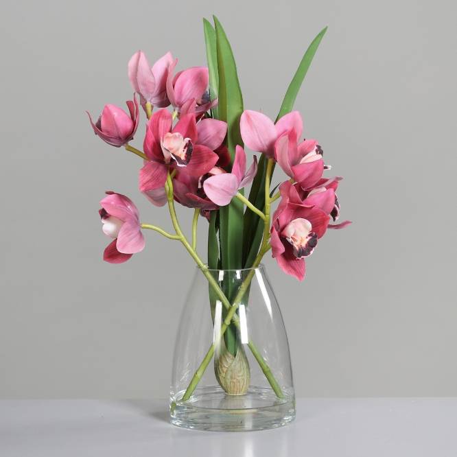 Aranjament premium cu orhidee artificiala Cymbidium roz inchis in vas de sticla, 48 cm