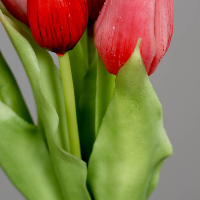 Buchet de 5 lalele artificiale cu aspect real, nuante de rosu, 31 cm