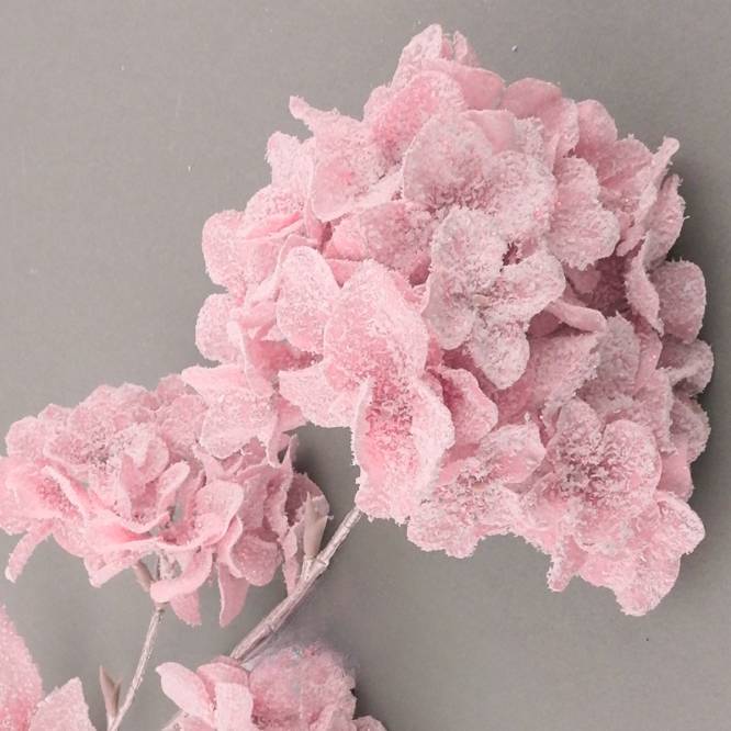 Decoratiune brad hortensie roz cu aspect inghetat, 85 cm