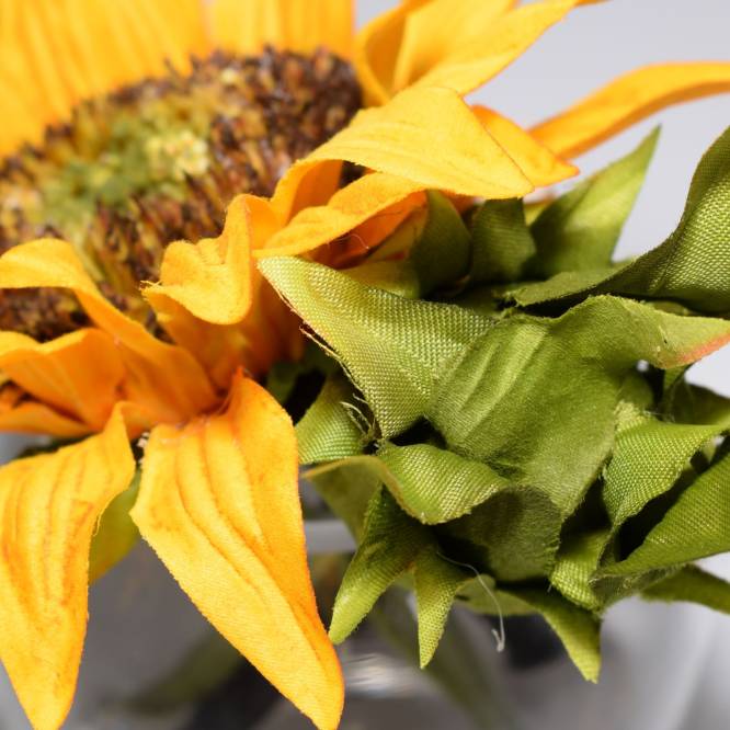 Aranjament floarea soarelui artificiala in bol de sticla cu aspect natural, 15 cm